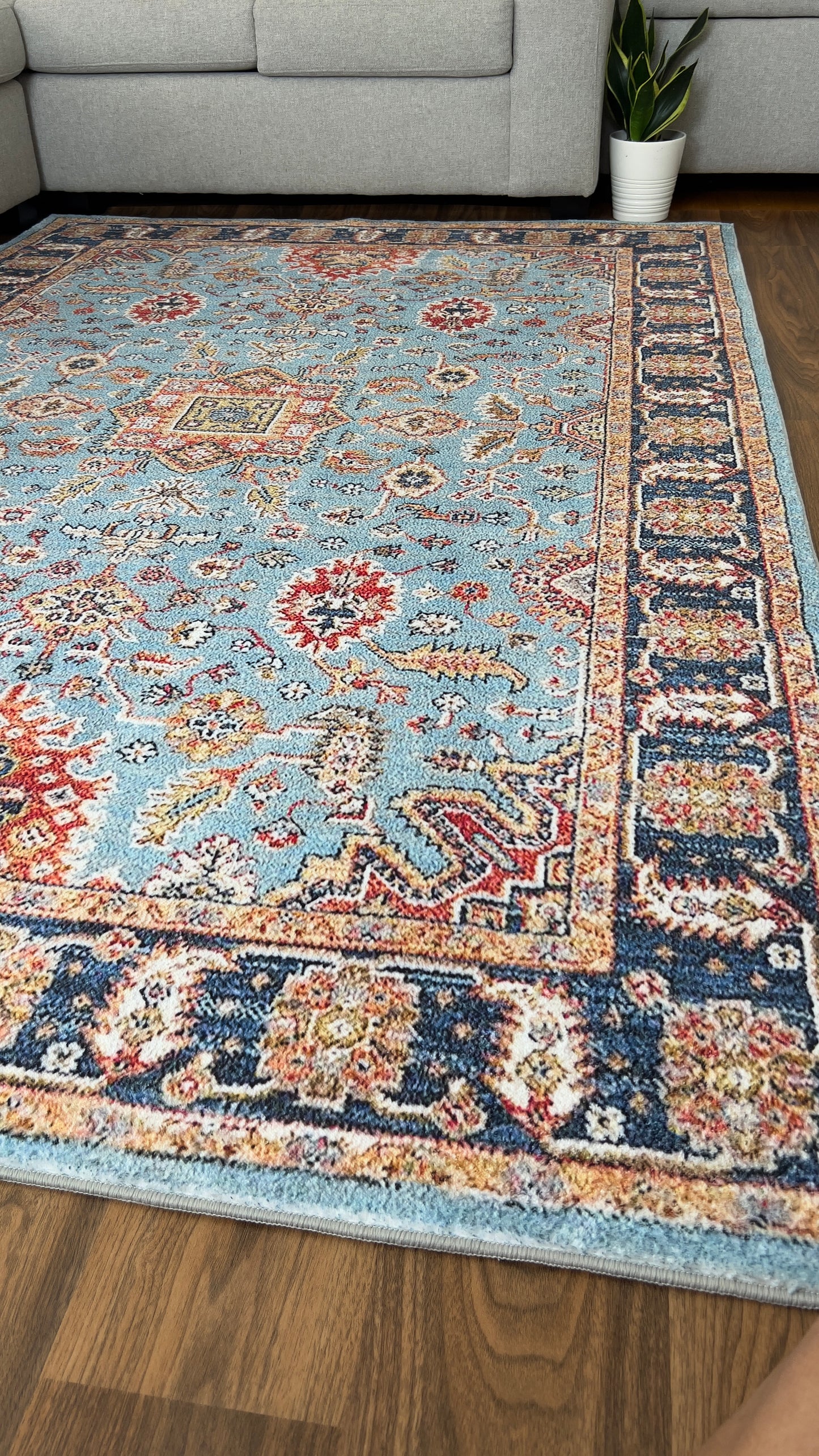 Luxury Woven: Persian Rugs with a Contemporary Twist - Divine Rugs