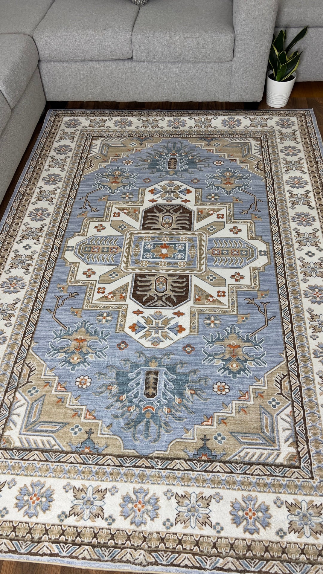 Contemporary Chic: Persian Rugs for Discerning Tastes - Divine Rugs