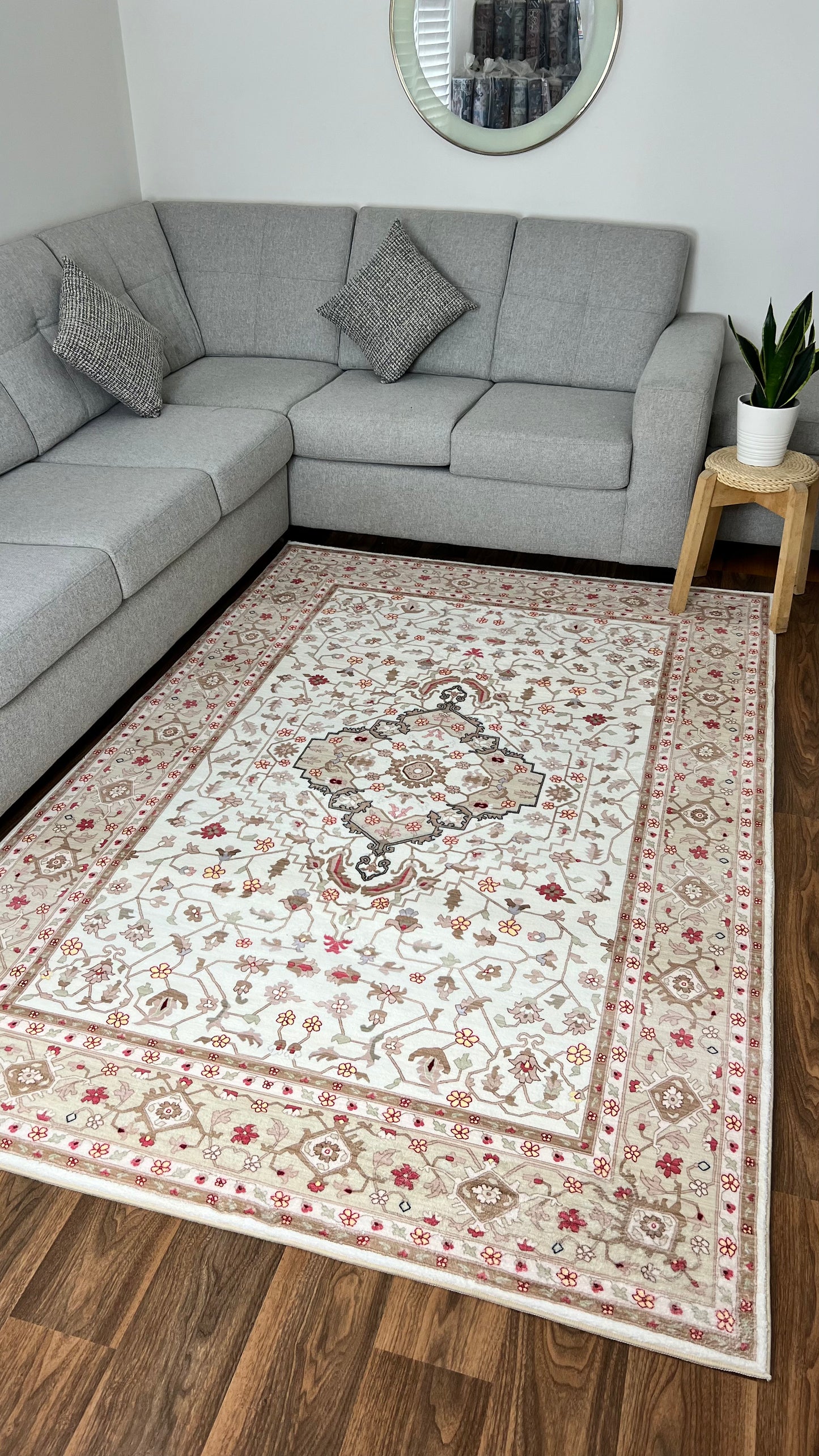Inspired Living: Persian Rugs Infused with Artistry