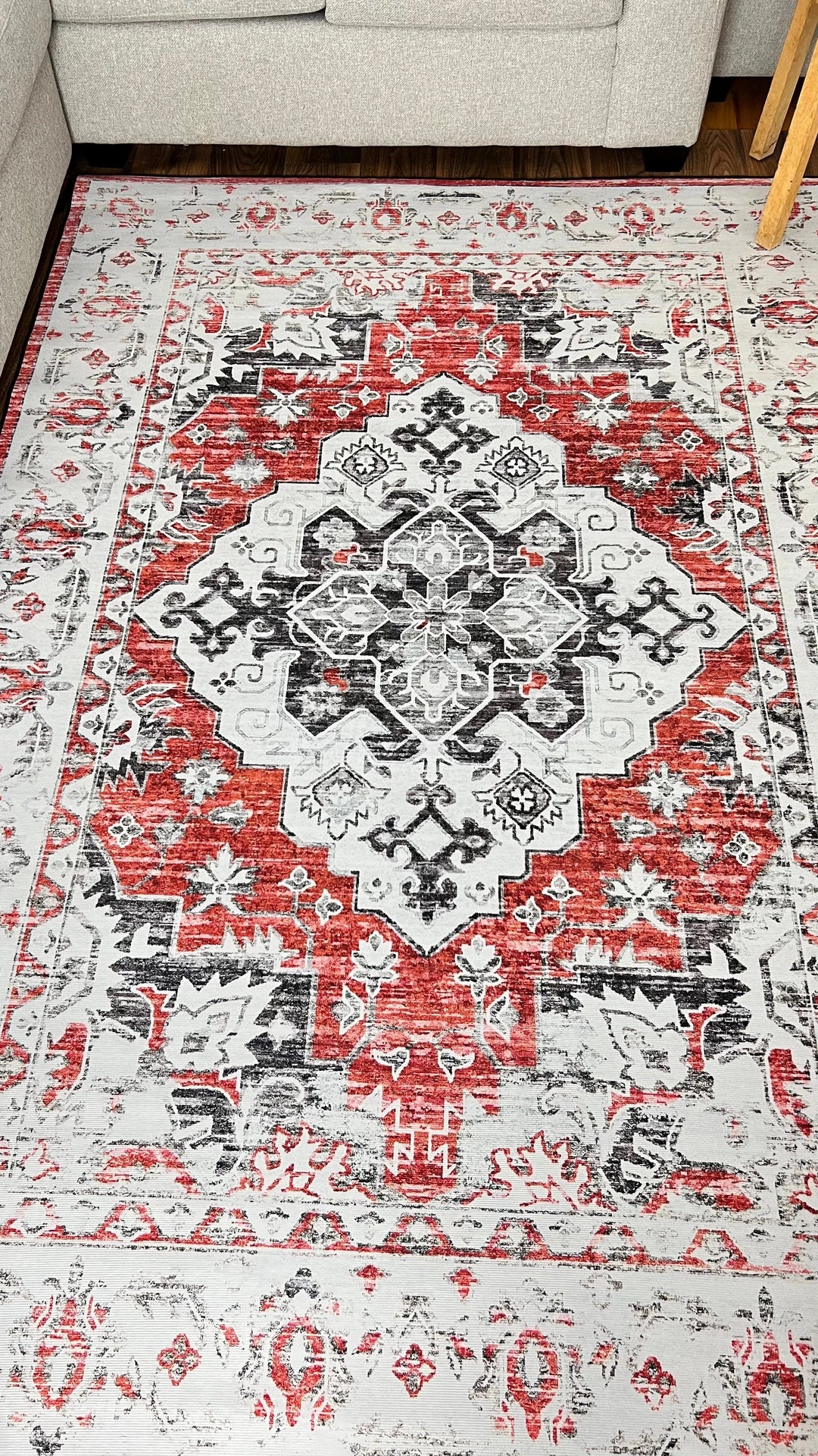 The Essence of Persian Elegance in Every Rug