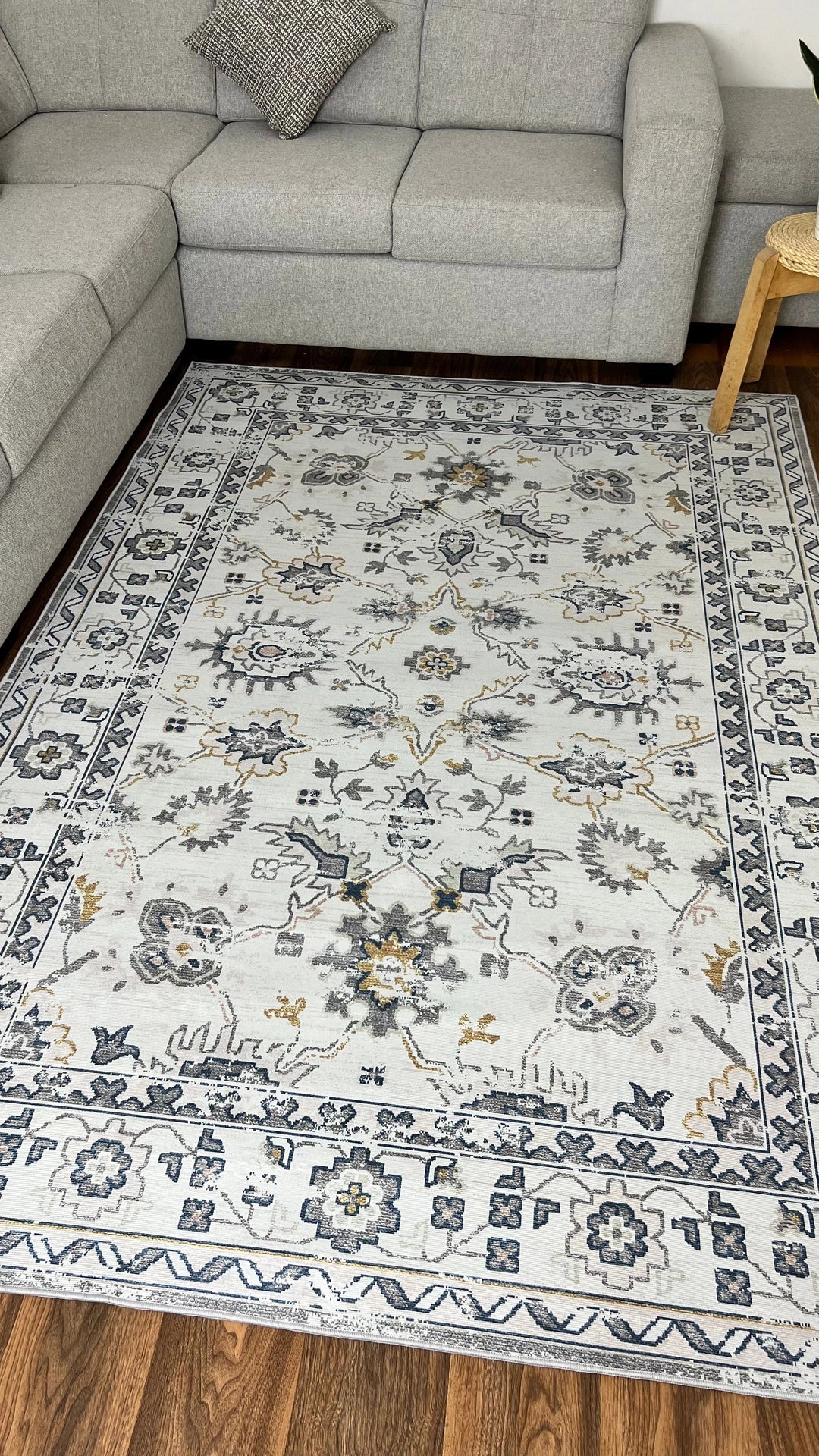 Regal Persian Splendor: Unveiling Timeless Beauty