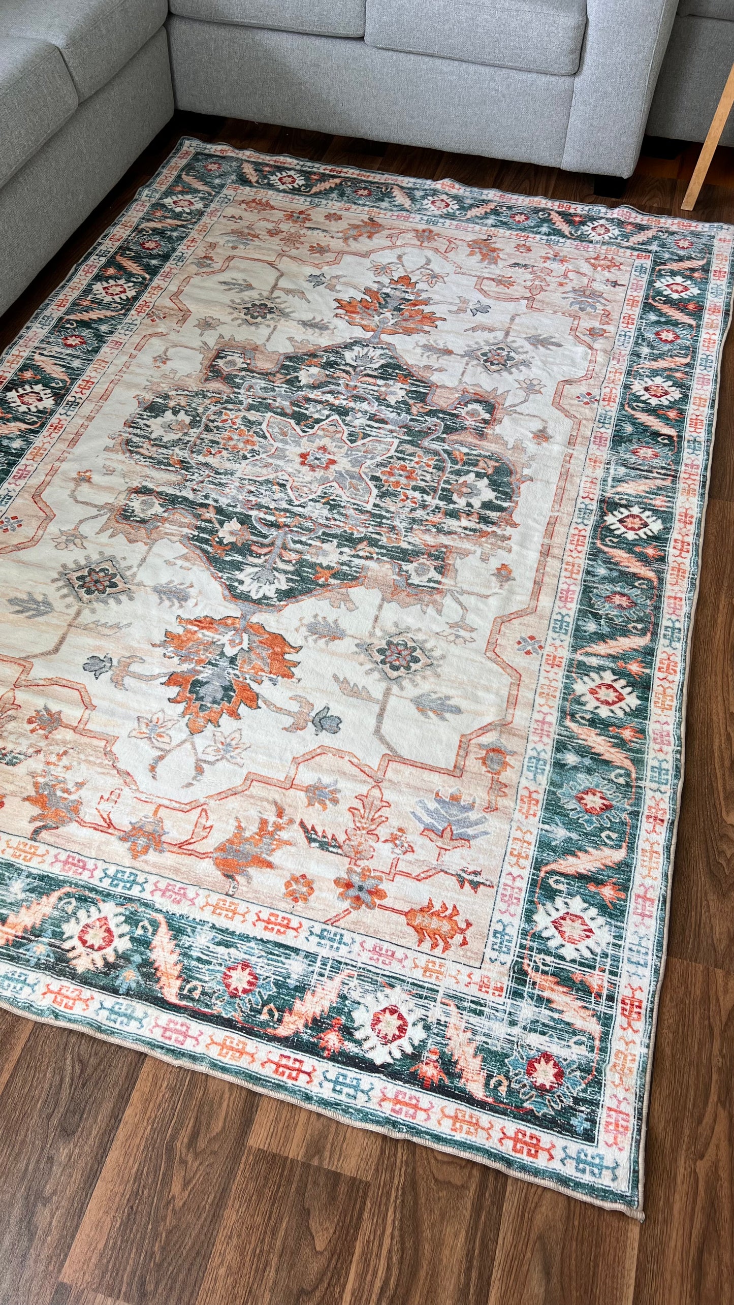Practical Panache: Click to Unveil Our Machine-Washable Persian Rugs