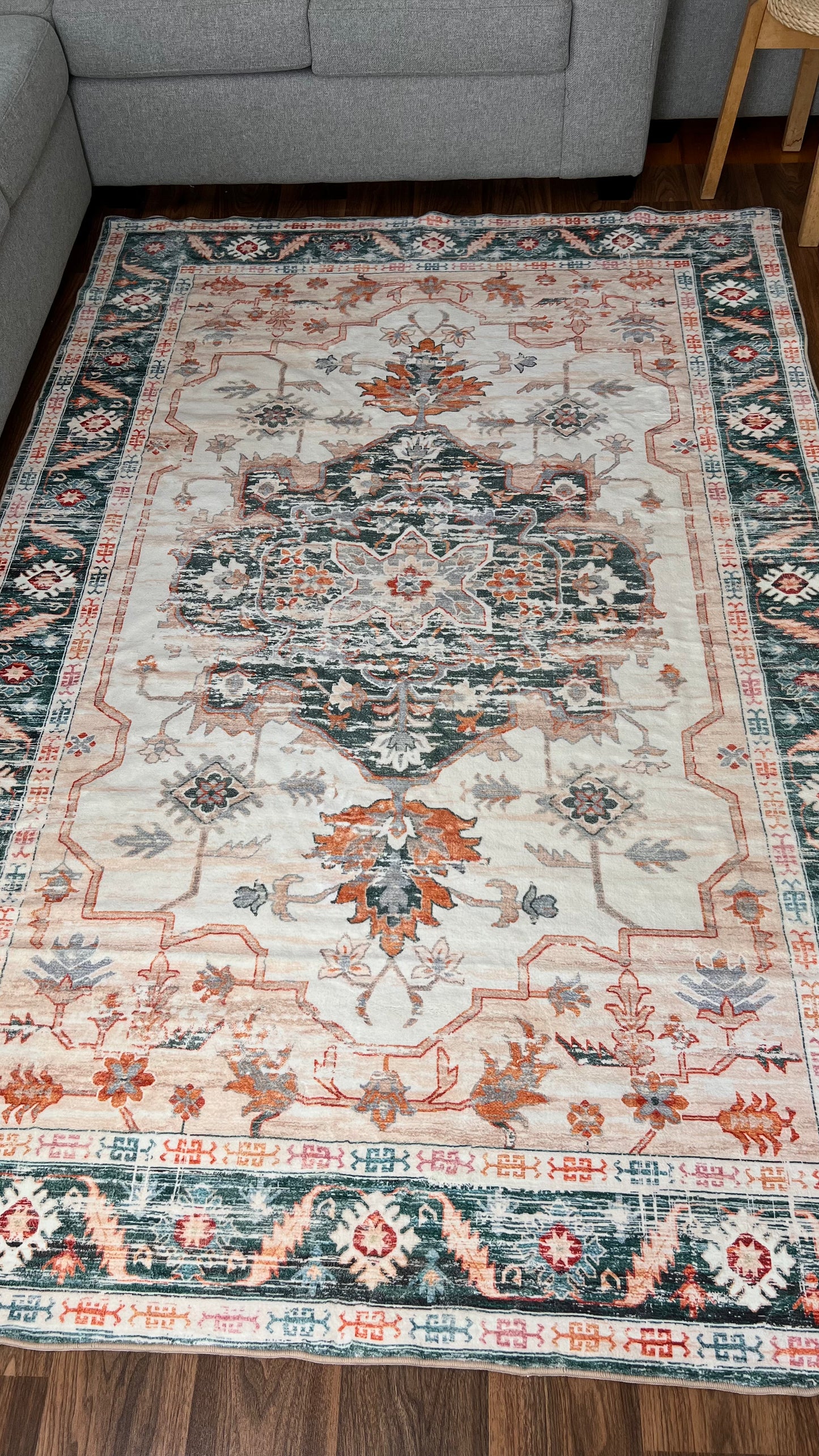Practical Panache: Click to Unveil Our Machine-Washable Persian Rugs
