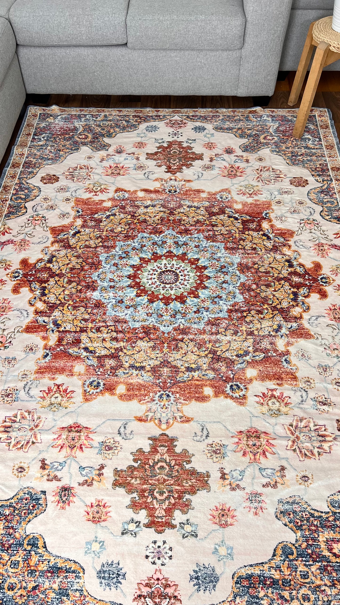 Revolutionize Your Decor: Dive into Washable Persian Rug Comfort