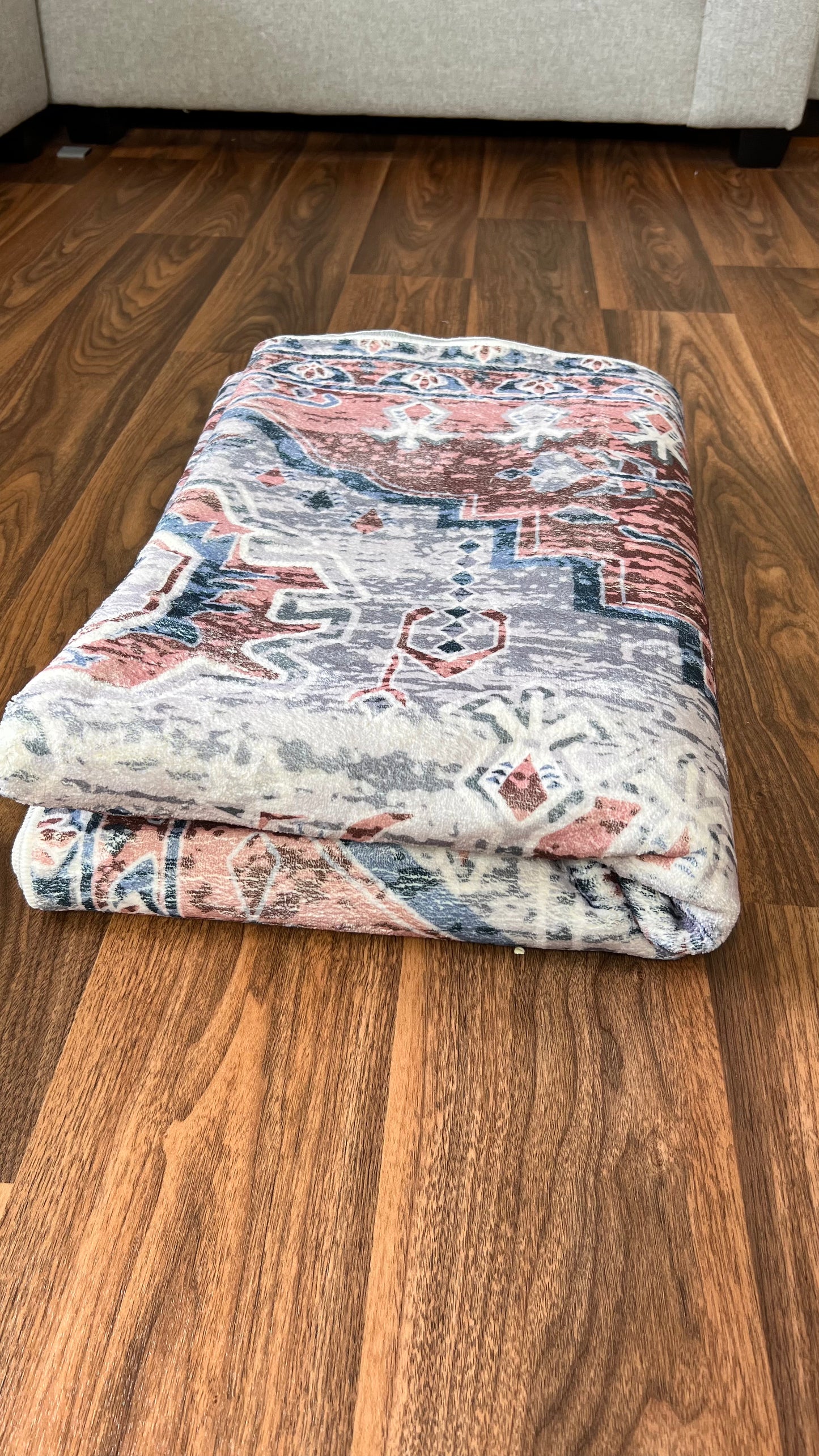Practical Luxury: Explore Our Machine-Washable Persian Rugs