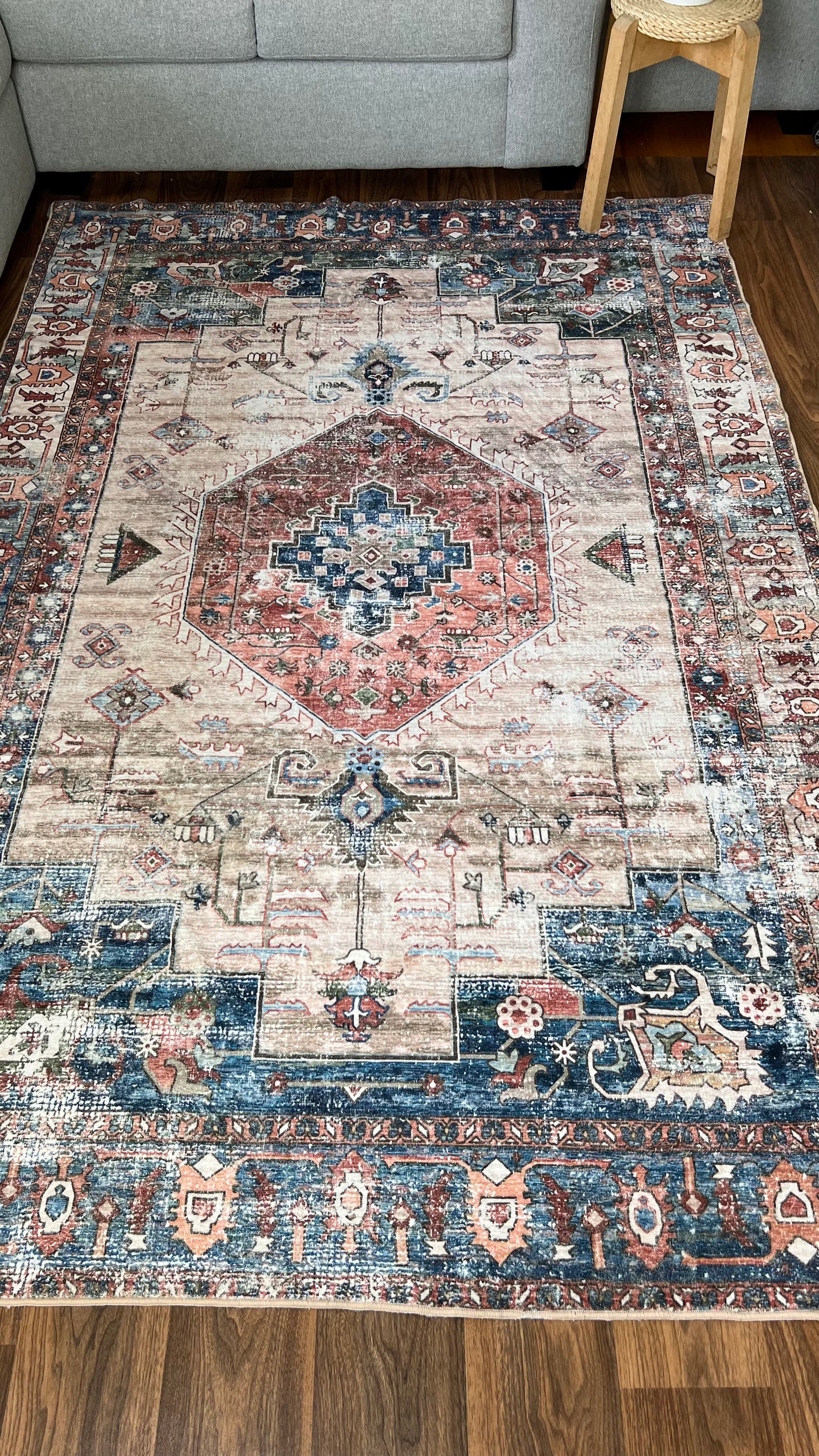 Practical Panache: Click to Unveil Our Machine-Washable Persian Rugs