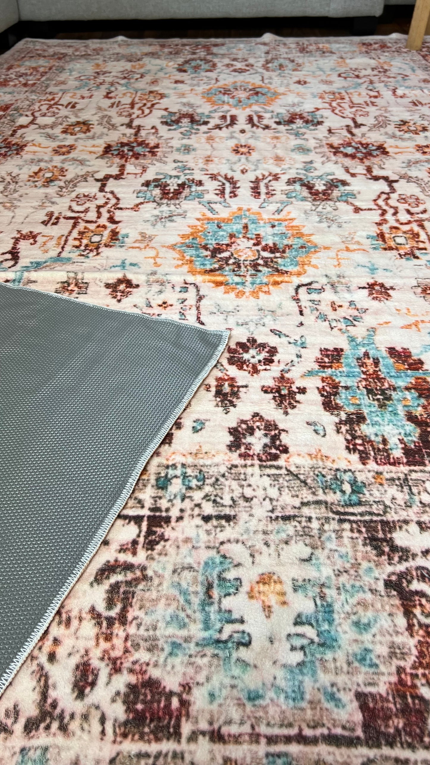 Washable Wonders: Persian Rugs Redefining Easy Care